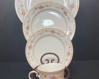 Mikasa Petite Bone China Ballad Dinnerware Set
