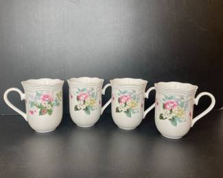 Studio Nova Strawberry Patch Fine China Mugs