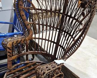 WICKER CHAIR