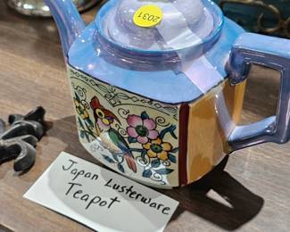 JAPAN LUSTERWARE TEAPOT