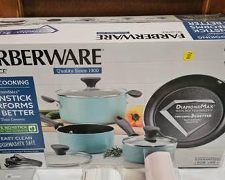 FARBERWARE COOKWARE SET