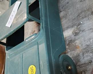 METAL VINTAGE TRUCK TOY