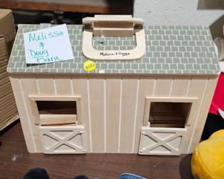 MELISSA AND DOUG BARN TOY