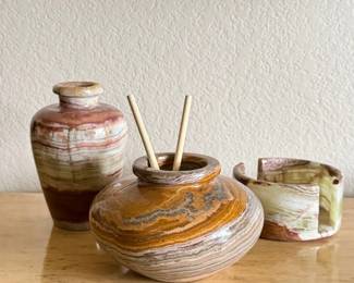 Onyx Stone Pottery Set