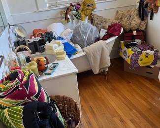 Conforters, robes, sheets, blankets, pillows, men's shaving, body wash,etc