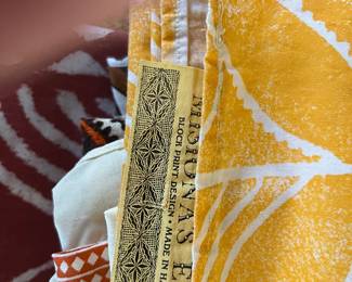 Large collection of Hawaiian/Tahitian Pareu/Sarong/beach wrap...