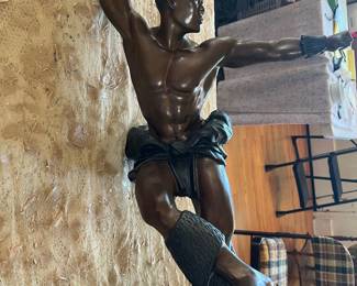 Bronze ...Hawaiian Hula Dancer "Kilakia" (means strength) artist Kim Taylor Reece..limited edition 21/45 Very collectible (swivel base)