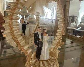 Vintage 1950s Wedding Cake Topper with Bride and Groom Figurines and Ruffled Arch