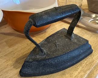 Antique Cast Iron Sad Iron