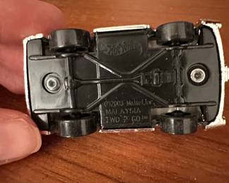 Hot Wheels 1955 Chevrolet Bel Air (Red/White and White/Pink Custom)