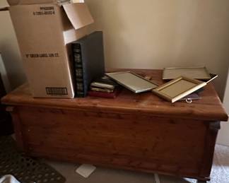 Vintage Lane Cedar Chest