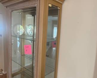 Pulaski Furniture Lighted Curio Cabinet with Mirrored Back