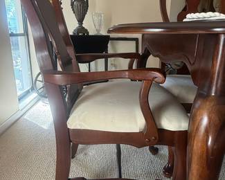 Queen Anne Style Mahogany Dining Table and Six Chairs