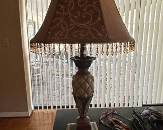 Tuscan Style Pineapple Table Lamp