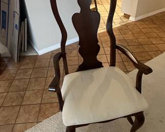 Thomasville Furniture Collector's Cherry Collection Queen Anne Style Armchair