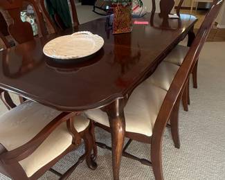 Queen Anne Style Mahogany Dining Table and Six Chairs