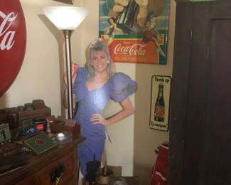 Metal Red White Coca Cola Sign, Large Metal World Coca Cola Sign, Metal 7up Sign, Cardboard Vianna White Cola Cola Sign, Red & White Coke Golf Bag