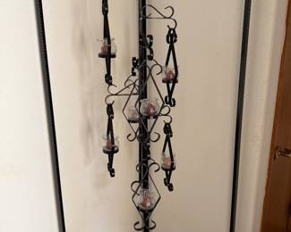 Auction Item: https://www.estatesales.net/CA/Woodland/95776/marketplace/81013