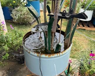 Auction Item: https://www.estatesales.net/CA/Woodland/95776/marketplace/81013