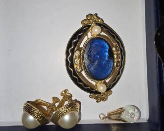 Edgar Berebi Brooch