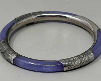 Lot 169 | Lavendar Jadite Bangle Bracelet
