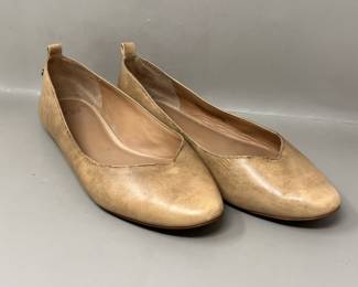Lot 263 | Sz9.5 Distressed Finish Uggs Ballerina Flats
