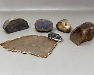 Lot 285 | Geode Agates Agate Slice Not Polished
