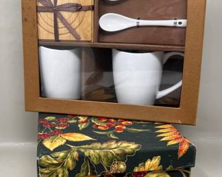 Lot 82 | Gift Box Coffee For Two, Empty Fabric Box
