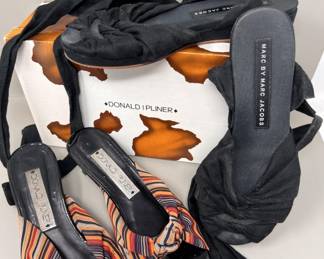 Lot 70 | Sz 7.5 Ladies Anne Klein Button Toe Saddleshoe
