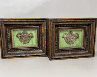 Lot 85 | Pair of Vintage Gilded Frame Shadownbox Knobs
