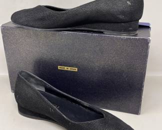 Lot 218 | Sz 7.5 Vintage Ladies Bruno Magli Peeptoe Wedge
