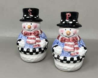 Lot 10 | Ceramic Snowman Salt & Pepper Shakers

