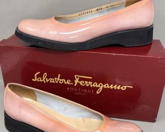 Lot 72 | Sz 8 Ladies Vintage Salvatore Ferragamo Wedge
