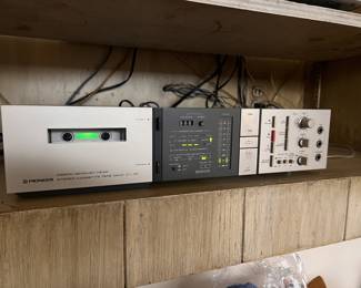 Lot 97 | Vintage Pioneer CT-R7 Stereo Cassette Deck Player
