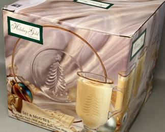 Lot 16 | Indiana Glass Holiday Gold Plate Mug Set

