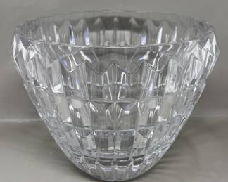 Lot 186 | Large Heavy Crystal Centerpiece Bowl
