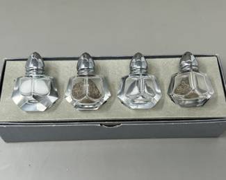 Lot 20 | Set of 4 Crystal Salt & Pepper Shakers
