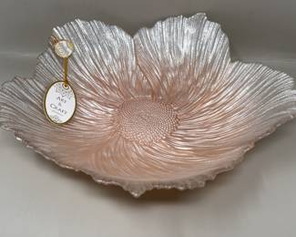 Lot 81 | Turkish Art Glass Flower Bowl Pink
