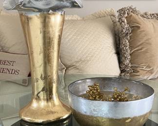 Lot 43 | Pair of Murano Art Glass Bowl & Vase
