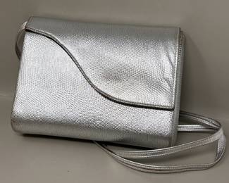 Lot 296 | Vintage Leather Evening Bag Clamshell Purse
