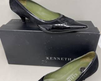 Lot 70 | Sz 7.5 Ladies Anne Klein Button Toe Saddleshoe
