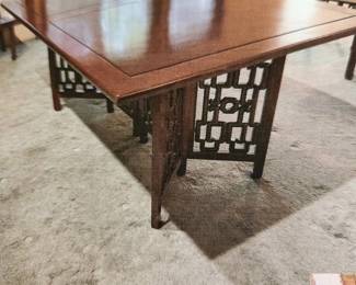 A photo of what the table looks on it's own. Two leafs go with plus protection pads.