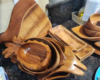 Lots of Monkey Pod Wooden Bowls and Such!