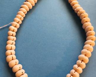 Hawaiian Puka Shell Necklace. Very finely crafted!