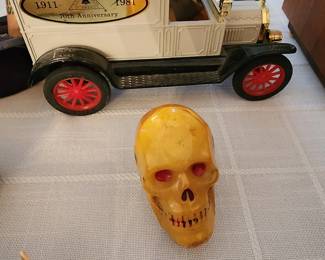 Bakelite skull shift handle