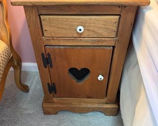 	#31	Side Table 17x13x25	 $40.00 				