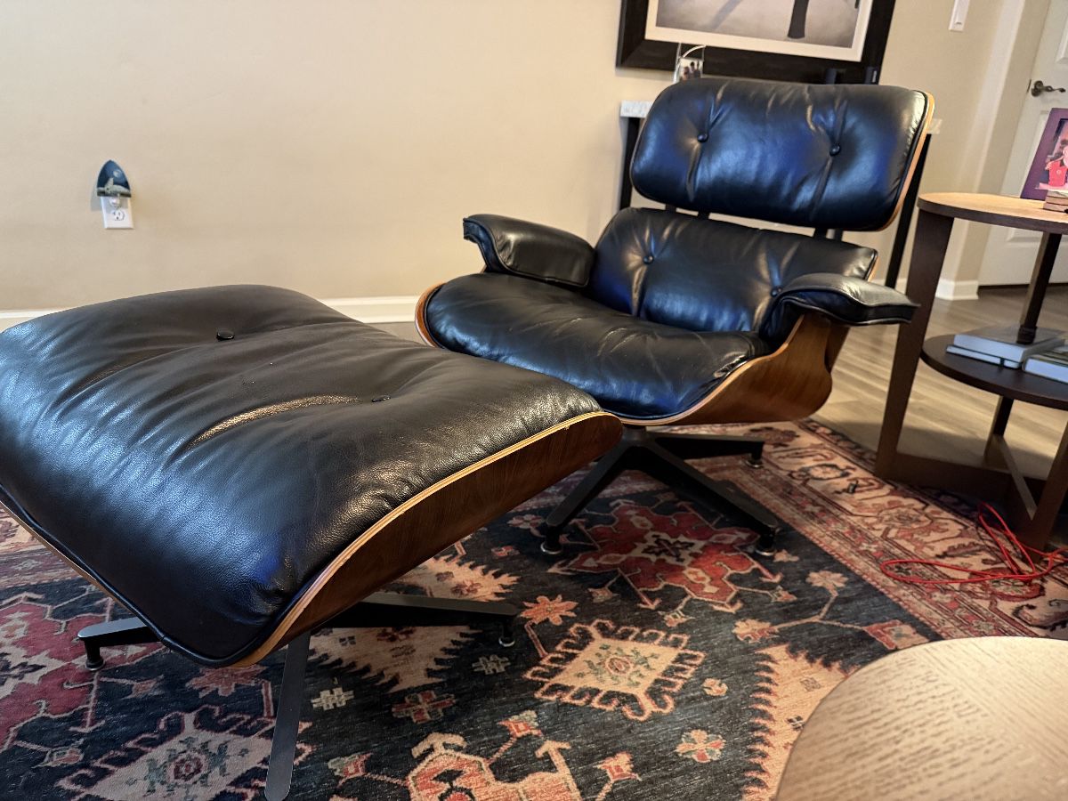 '70s era rare rosewood Eames Lounge Chair and Ottoman