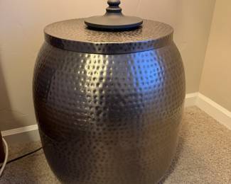 Accent table with storage