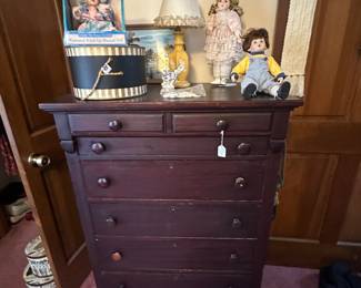 Solitary antique oak chest