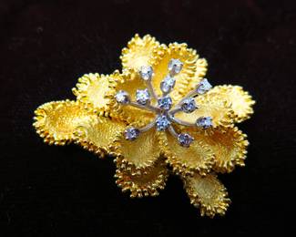 18K gold & diamond mid-century brooch